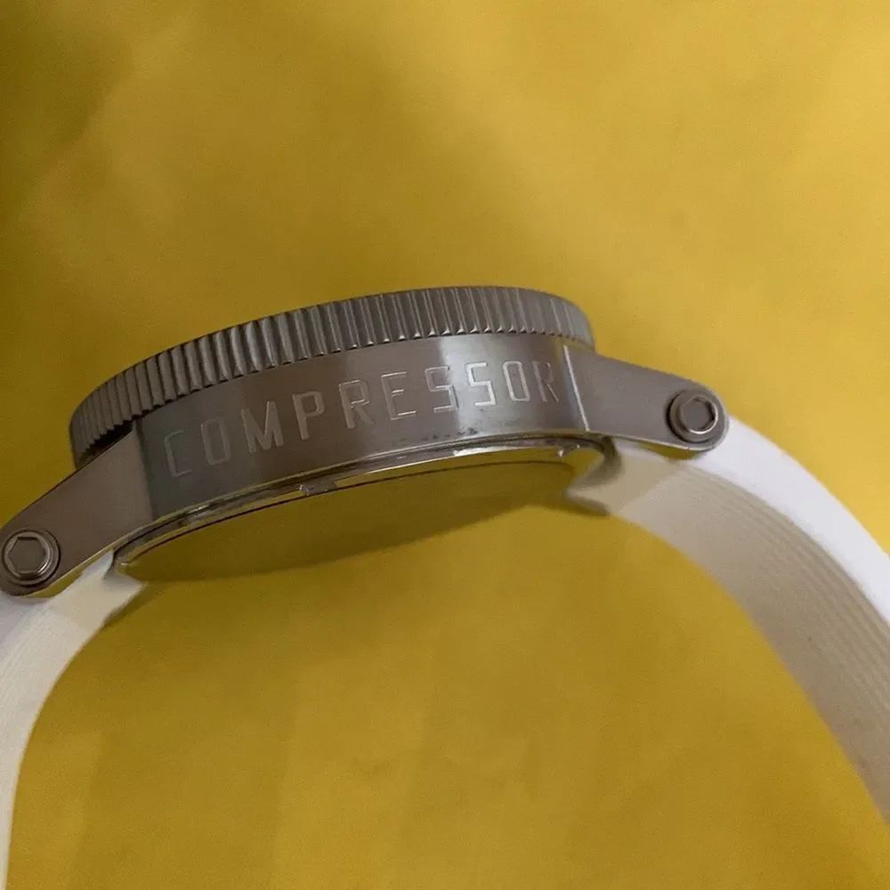 Red Line Water Resistant Watch - Picture 4 of 4
